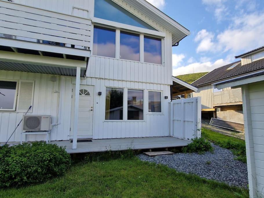 Leilighet I Tromso Kvaloysletta Exteriér fotografie